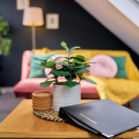 Daire York City Centre Apartment With Riverside Walks