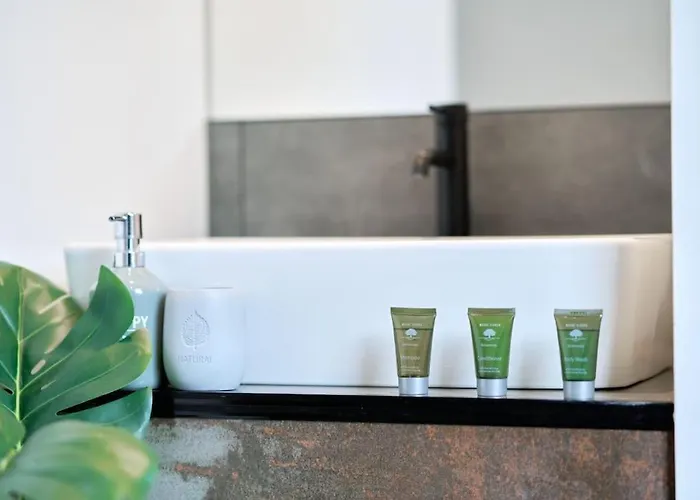 Centre & Coffeehouse *