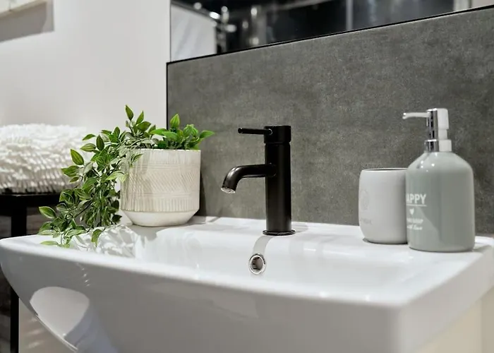 Daire Centre & Coffeehouse