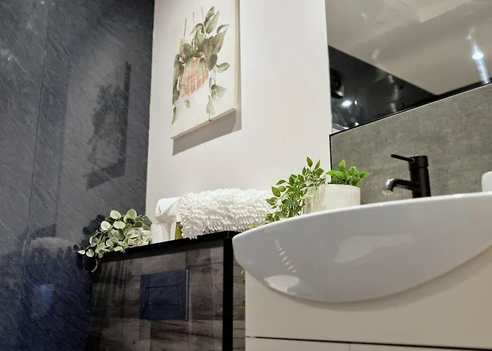 Centre & Coffeehouse *