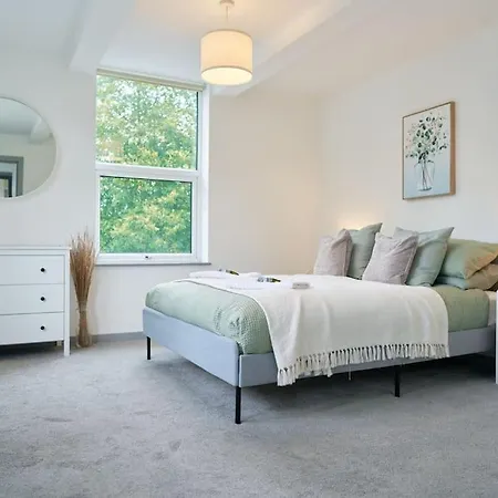 York City Centre Apartment With Riverside Walks * York